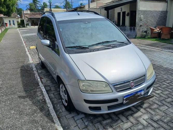 Fiat Idea ELX 1.4 MPI Fire Flex 8V 5P 2010