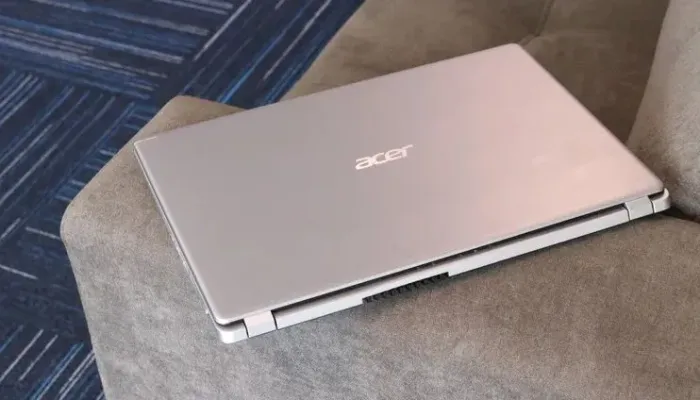 Notebook Acer Core i7 (Ssd + HD 1TB) Placa de Vídeo Dedicada - Rápido e Conservado