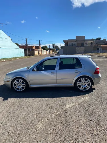 Volkswagen Golf GTI 1.8 MI 180/193cv Turbo 4P Mec. 2004