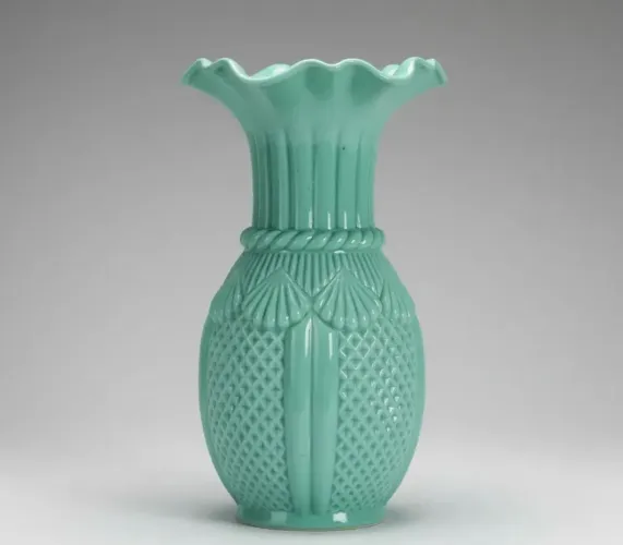 ANTIGO VASO OPALINA COR VERDE- BOHÊMIA- SÉCULO XIX- 26 CM ALTURA