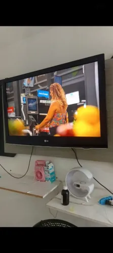 Vendo tv 42 polegadas