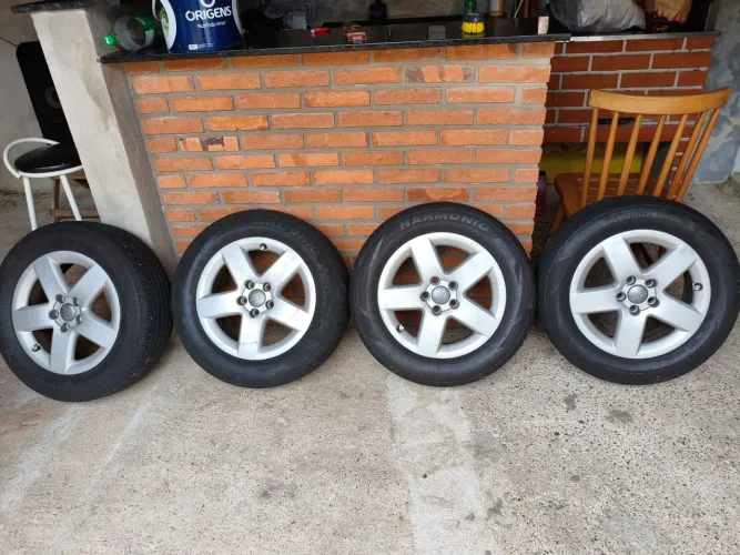 Roda Audi aro 15 furação 5x100