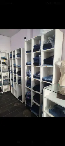Armário comeia para loja