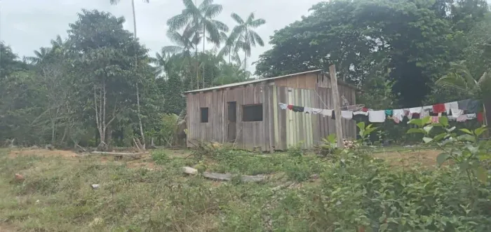 Vendo sítio ou troco por casa em manaus.