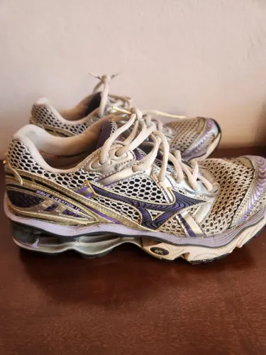 Tenis Mizzuno Original
