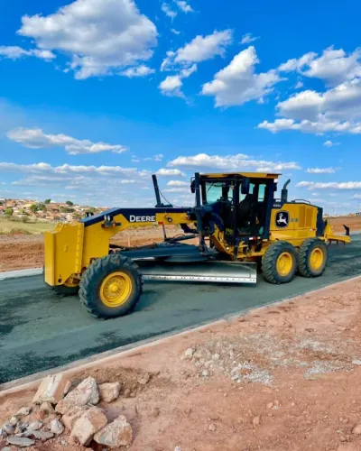 MOTONIVELADORA JOHN DEERE 620G 2022 - OPORTUNIDADE (PATROL)