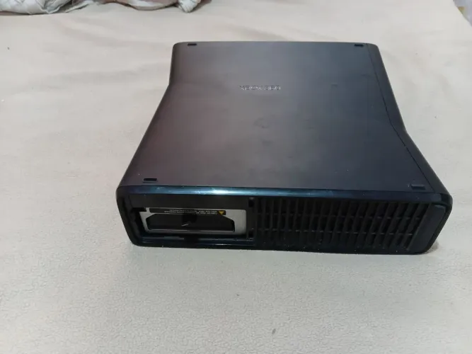 Vendo Xbox 360 usado mas em bom estado sem controles e sem cabos