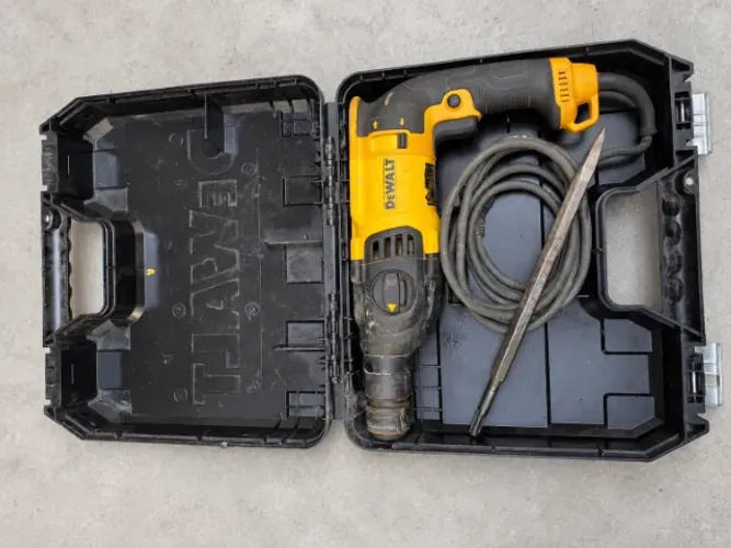 Martelete DeWalt D25133 SDS Plus ? R$ 650