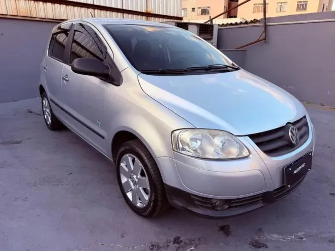 Volkswagen Fox Route 1.6 MI Total Flex 8V 5P 2010