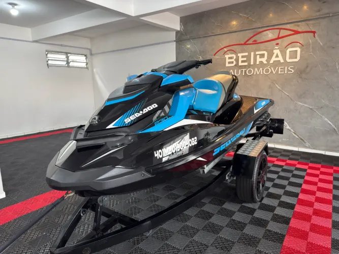 Jet Ski Sea-Doo GTR 230 Rotax (Estado de novo) PROMOÇÃO