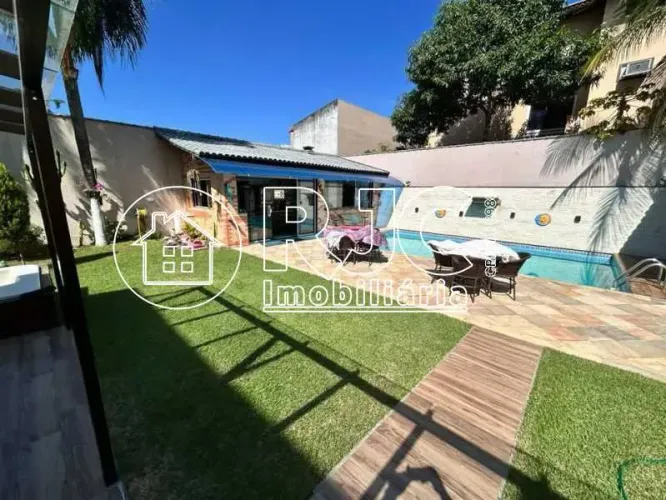 Casa em Condomínio : Duplex / Residencial / Barra da Tijuca