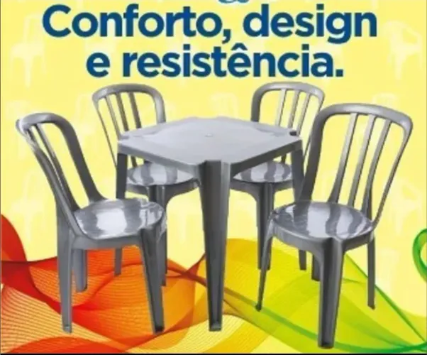 Conjunto de mesa e 4 cadeiras de plástico cor inox! Produto sem reciclagem