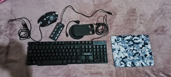 Teclado para jogos de computador e celular 