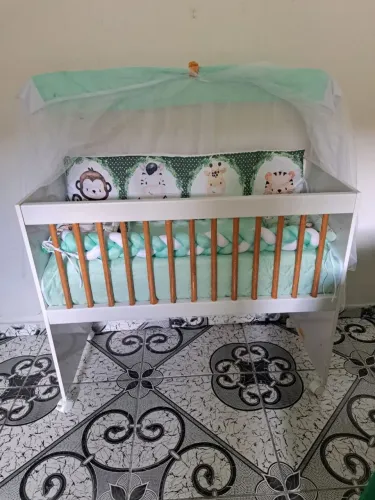 Vendo esse MINI Berço