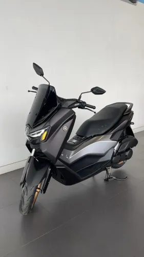 Nmax 2026 / Vendedora Paula