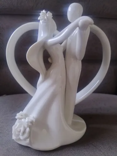 Topo de Bolo de Casamento Casal Louça Porcelana Coração novo