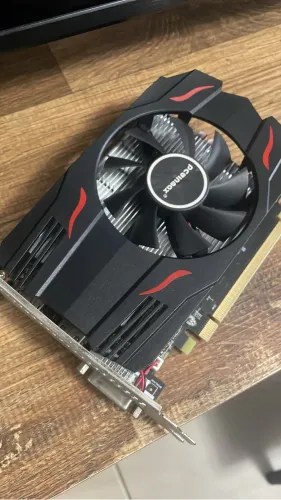 Placa de vídeo RX550 4gb