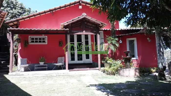 PEDRO DO RIO (CASA RÚSTICA, COM AMPLO TERRENO E PRIVACIDADE TOTAL) - Casa principal compos