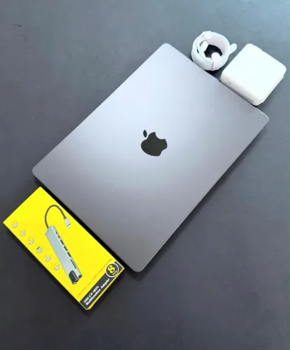 MacBook Pro 13 Modelo: A2338