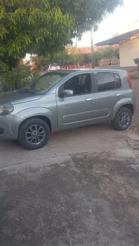 Fiat Uno Vivace Celeb. 1.0 EVO F.flex 8V 5P 2013