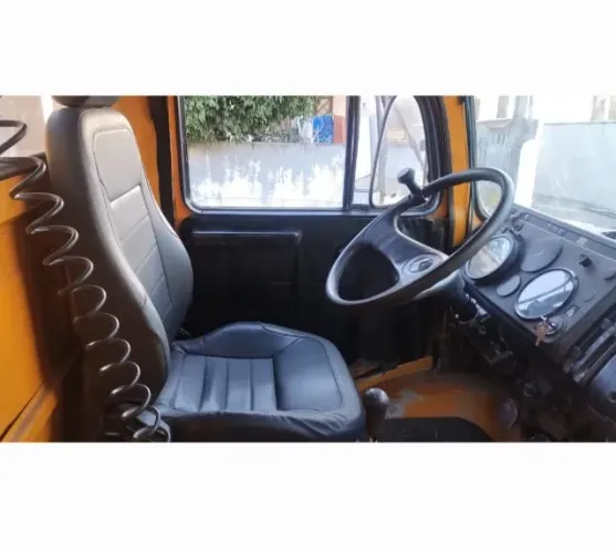 Caminhão poliguindaste duplo mais 10 cx torro 128 mil