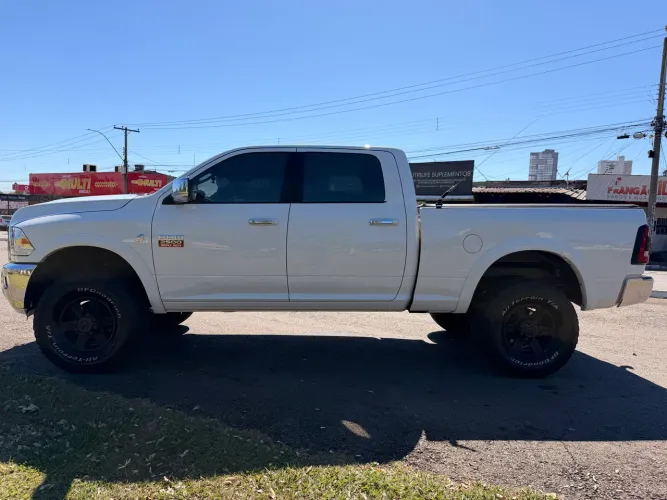 Ram 2500 Laramie 6.7 TDI CD 4X4 Diesel 2012