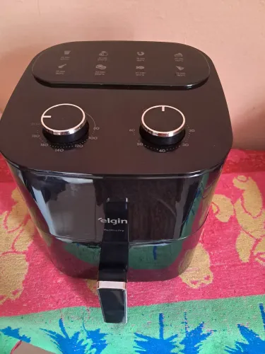 Air fryer Elgin 3,5l  R$180,00 reais 