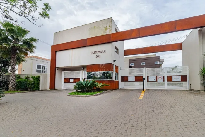 Casa em Condomínio no bairro Vila Nova
