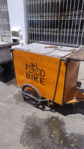 Carro/carrinho para vendas nas ruas