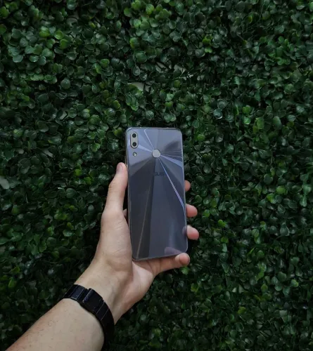 CELULAR ASUS ZENFONE 5 128GB NEGOCIAVEL ?