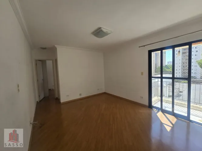 Vendo ou alugo apartamento com 1 quarto no Tatuapé.