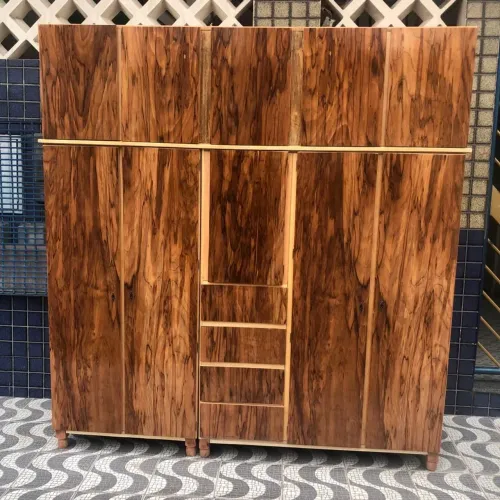 Guarda-roupa 10 portas