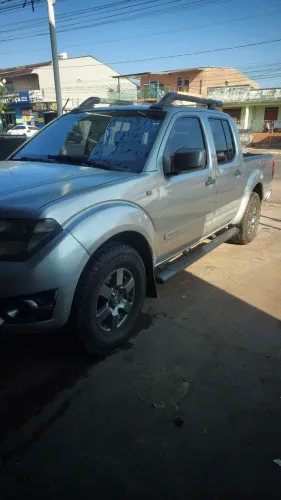 Nissan Frontier SV AT. CD 4X4 2.5 TB Dies. Aut. 2016