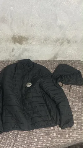 Casaco Cyclone com capuz removível
