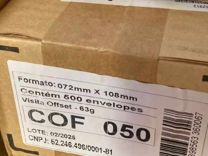 Caixa com 500 envelopes branco