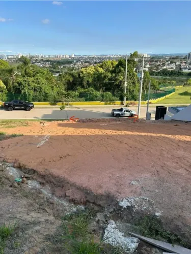 Imóvel para venda possui 335 metros quadrados em Urbanova - São José dos Campos - SP