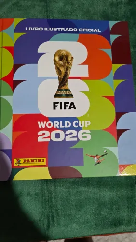 Album copa 2026 capa dura completo, com todas 994 figurinhas coladas,produto sem detalhes.