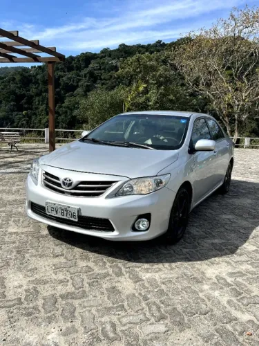 Toyota Corolla GLI 1.8 Flex 16V Aut. 2012