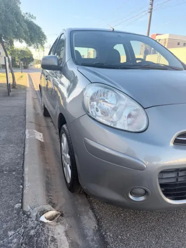 Nissan March SV 1.6 16V Flex Fuel 2012