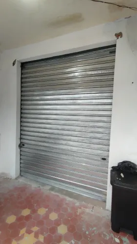 Serralheria especializada em portas de aço.