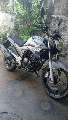 Fazer yamaha 250 