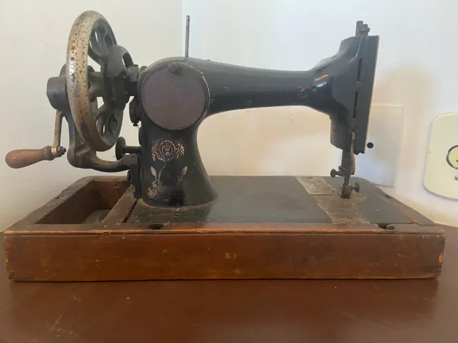 Máquina de costura Antiga