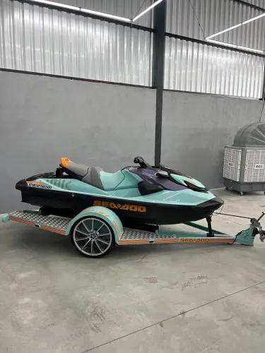 JET SKI 170 WAKE