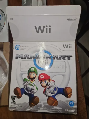 Mario Kart Wii completo na caixa com o volante original (Wii Wheel)