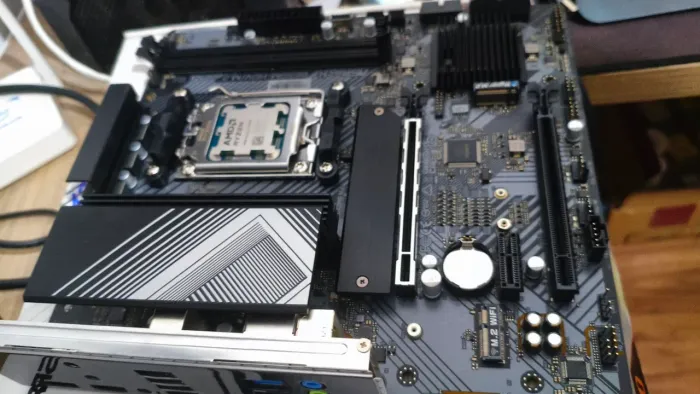 Kit upgrade AM5 b650m + Ryzen 9700x