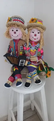 Casal de espantalho 
