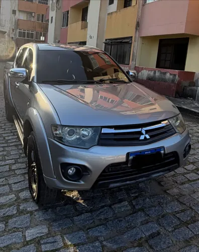 Mitsubishi L200 Triton HPE 3.2 CD TB Int.diesel AUT 2015