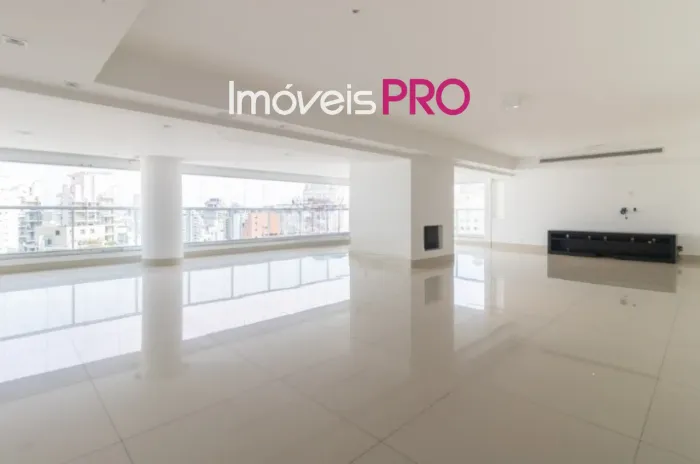 Apartamento para locação com 335m² em Moema - São Paulo.