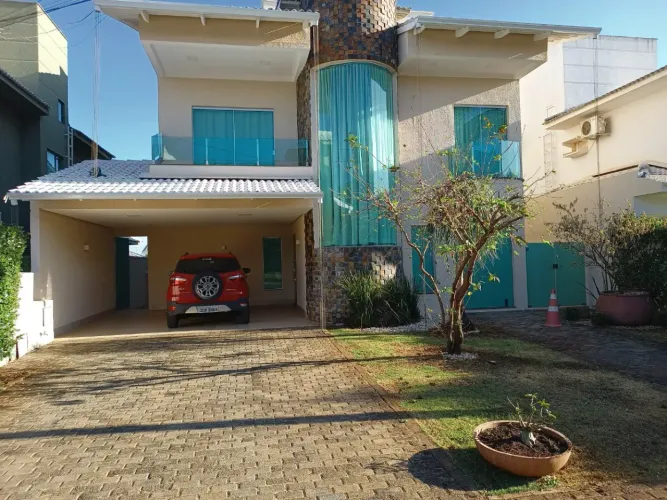 Casa de condomínio para aluguel possui 270 metros quadrados com 4 quartos suítes piscina