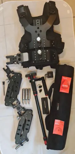 COLETE COM BRAÇO ARTICULADO + BRINDES COMO STEADICAM PROFISSIONAL! PARA SAIR HOJE!